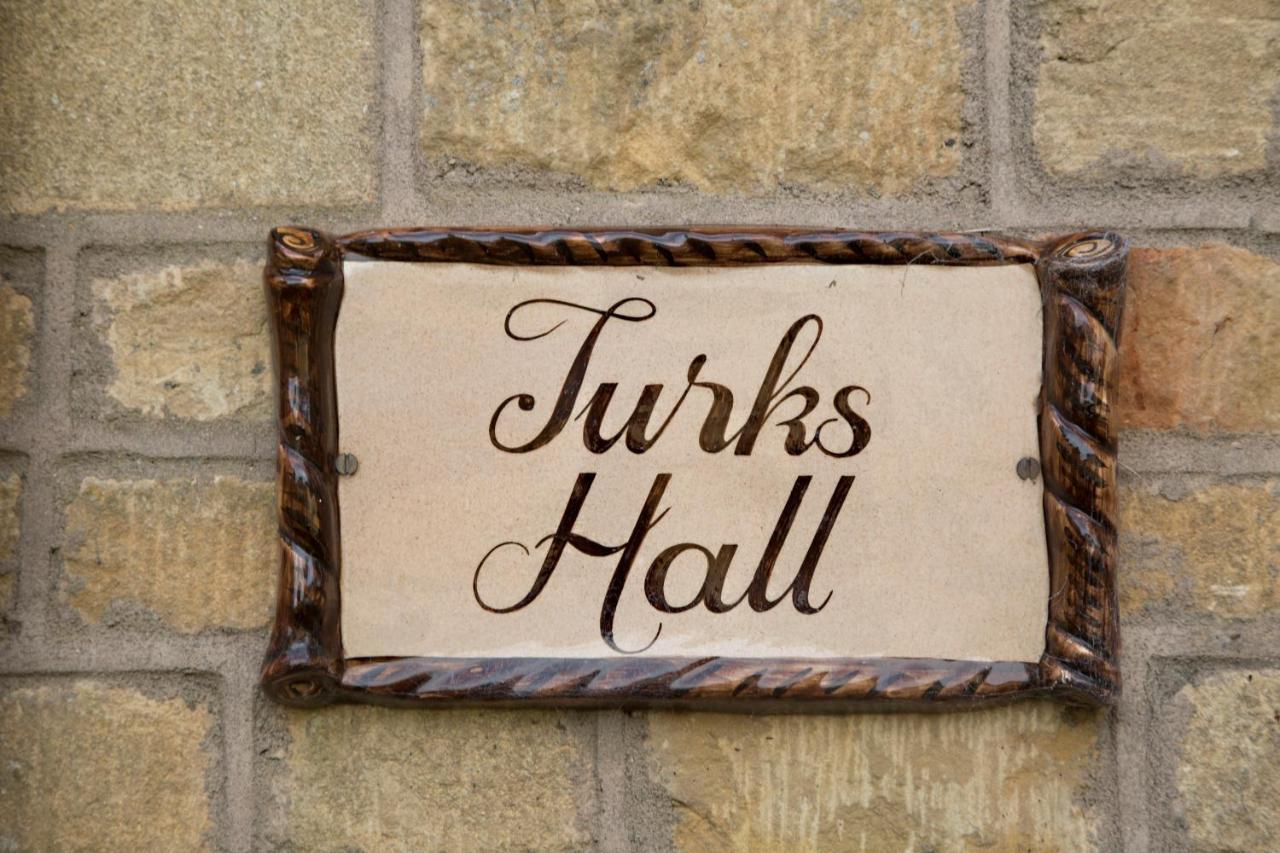 Turks Hall Bruton Esterno foto
